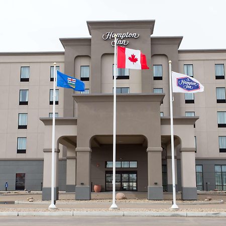 Hampton Inn By Hilton Лойдминстер Екстериор снимка